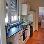 Monteurwohnungen - Hagemann Querfurter Str 4 Апартаменты *