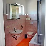 Апартаменты Monteurwohnungen - Hagemann Querfurter Str 4 *