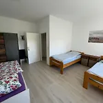 Monteurwohnungen - Hagemann Querfurter Str 4 * Лютерштадт-Айслебен