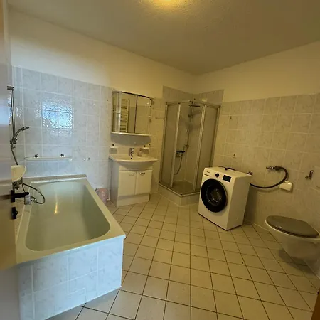 Apartment Monteurwohnungen - Hagemann Querfurter Str 4 *