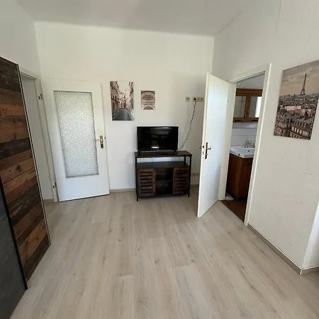 Monteurwohnungen - Hagemann Querfurter Str 4 * Lutherstadt Eisleben