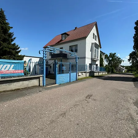 Monteurwohnungen - Hagemann Querfurter Str 4 Apartamento *