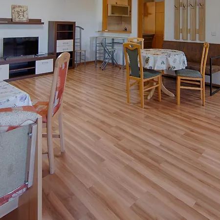 Апартаменты Hagemann Querfurter Str. 4