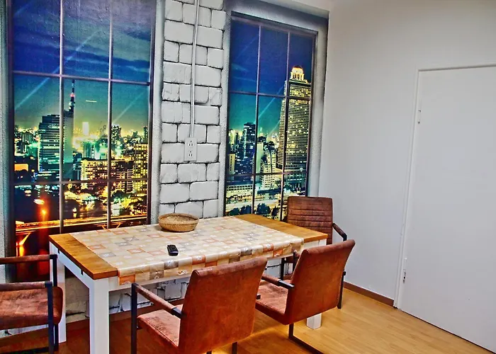 Hagemann Querfurter Str. 4 *